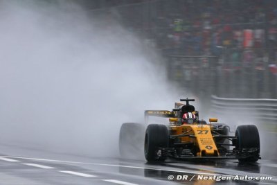 Hulkenberg tells Pirelli to improve rain tyres