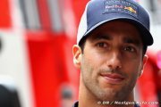 Button aimerait voir Ricciardo chez Ferrari l'an prochain
