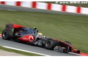 Hamilton slips down standings in Spain tyre blow