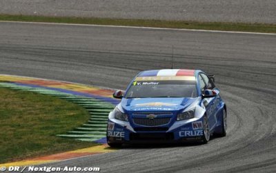 Valencia, Race 1: Muller cruises to victory
