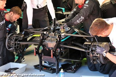 Mercedes F1 clame que son nouveau système, le DAS, est légal