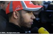 Early races key to new F1 deal - Hamilton