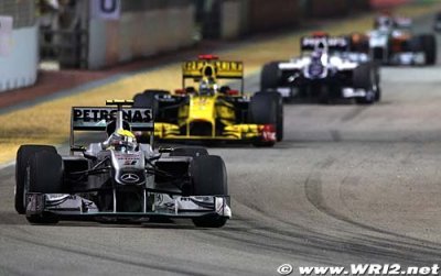Mercedes hopes to keep momentum rolling in Japan
