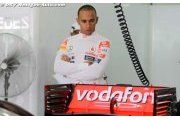 Hamilton, Alonso penalised for Malaysia duel