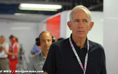 Rory Byrne travaille sur la Ferrari de 2014