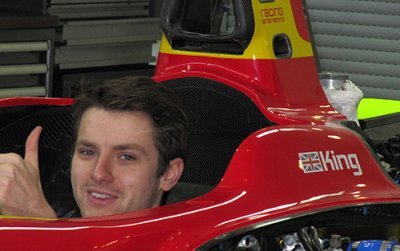 Jordan King signe chez racing Engineering