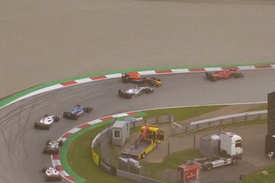 Russell&nbsp;: La pénalité ne compte pas la ’dynamique’ de l’accrochage