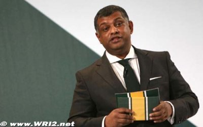 Tony Fernandes awarded CBE by Queen Elizabeth II 