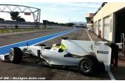 Pirelli closer to deal for 2010 test car