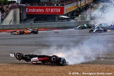 Sainz&nbsp;: Le Halo ’a sauvé deux vies’ à Silverstone