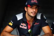 Carlos Sainz joins Renault F1 Team for 2018