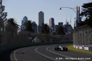 Webber 'not happy' with Williams drivers