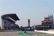 Barcelona still in talks over May 10 race