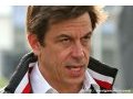 Wolff says talks with Mercedes 'on right track'