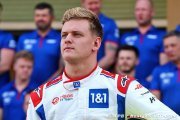Steiner : Hülkenberg fera davantage progresser Haas F1 que Schumacher