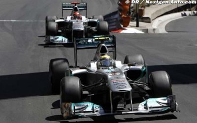 Schumacher se sait plus faible en qualifs que Rosberg