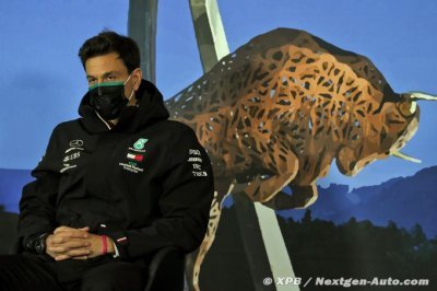 Wolff négocie ’dans la bonne direction’ pour rester chez Mercedes F1