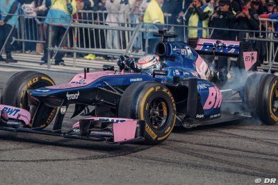 En démonstration à Buenos Aires, Colapinto rêve d’un GP d’Argentine