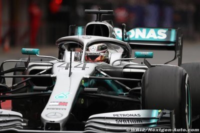 Wolff admet que Mercedes pourrait changer de concept aéro