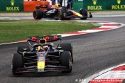 Verstappen signe la pole en Chine, déception pour Ferrari