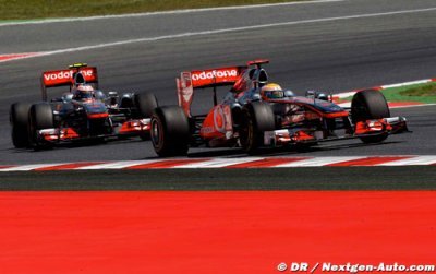 Button insists no team orders at McLaren