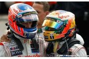 Hamilton s'en prend à Button sur Twitter