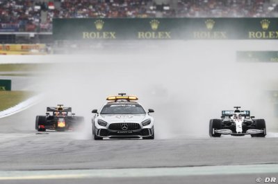Safety car driver not paid during crisis