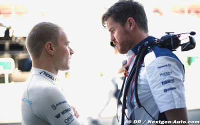 Bottas hurts back in Melbourne qualifying