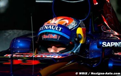 Drivers ’express themselves’ by changing helmets