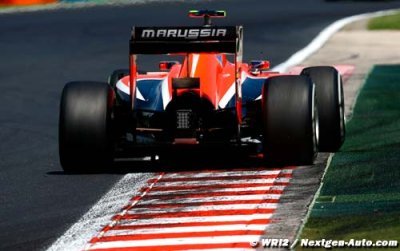 Driver pays thousands for Marussia practice runs