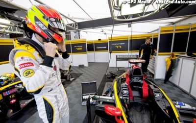 Boullier denies Grosjean to replace Heidfeld