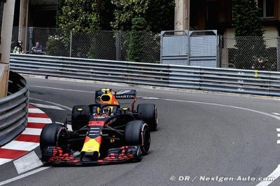Verstappen se fait également recadrer par Helmut Marko