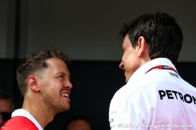 Wolff says ’no negotiations’ with Vettel