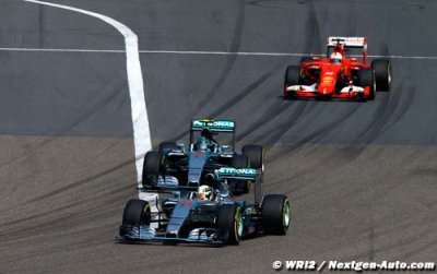 Hamilton tells Rosberg to race him