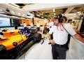 Alonso meets with Liberty officials in Abu Dhabi