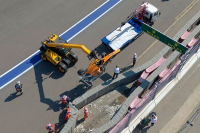 TecPro efficaces, commissaires trop lents&nbsp;? L’accident spectaculaire en F2 fait réagir…