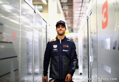 Red Bull a expliqué le contrat avec Honda à Ricciardo
