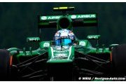 Il y a une Marussia devant les Caterham