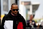 New Mercedes deal 'just taking time' - Hamilton