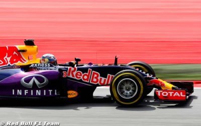 Ricciardo&nbsp;: Red Bull doit se concentrer sur 2016