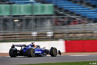 Williams not ’flat’ despite ’low’ expectations - Sainz