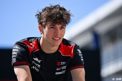 Bearman calm over Ferrari future as Hamilton stays
