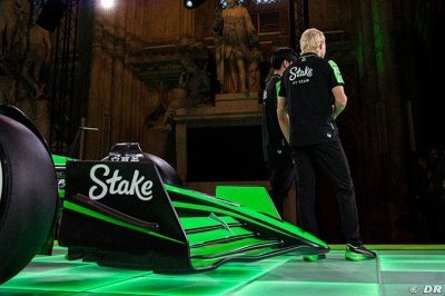 Bottas critiqué pour la promotion d’un produit à base de nicotine