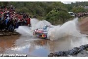 SS15: Loeb drops time as rain falls