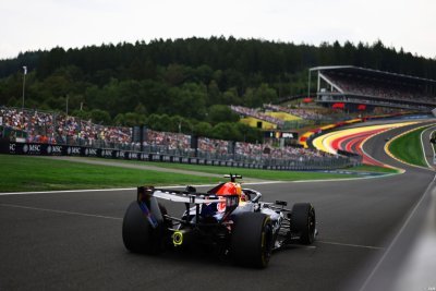 Three ’Macarena’ wings set for Hungary debut