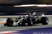 Problème électrique pour Grosjean, Magnussen sauve les meubles en L2
