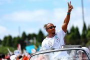 Hamilton : Verstappen fait 'un travail extraordinaire chez Red Bull'