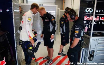 Vettel, exigeant avec son équipe