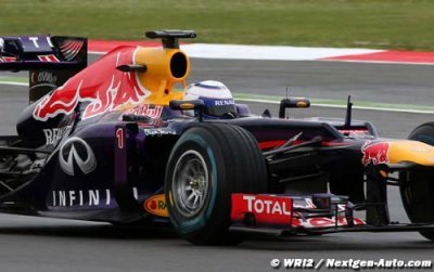 Interview Alain Prost - Ses commentaires sur la Red Bull RB8