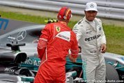 Vettel a un peu craqué sous la pression selon Hamilton